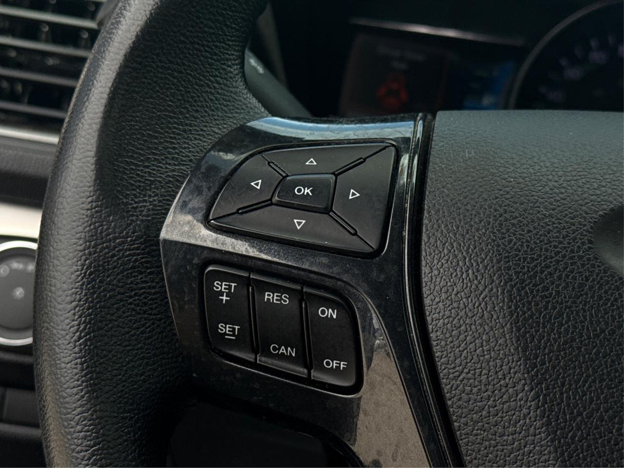 2018 Ford Explorer NAV LTHER PANORAMIC SUNROOF WE FINANCE ALL CREDIT Photo