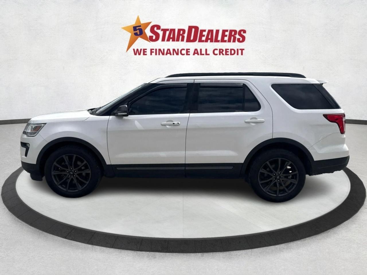 2018 Ford Explorer NAV LTHER PANORAMIC SUNROOF WE FINANCE ALL CREDIT Photo3