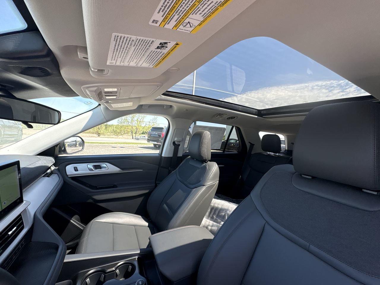 2026 Ford Explorer Active Photo
