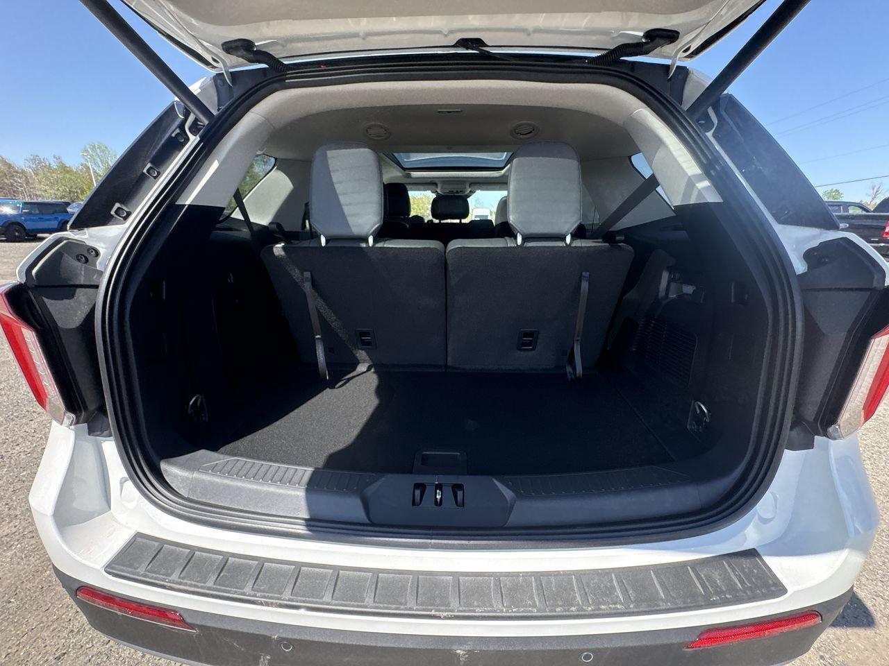 2026 Ford Explorer Active Photo