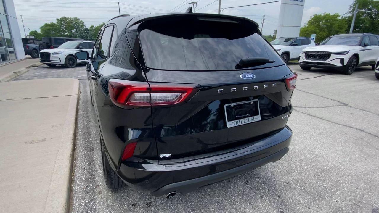 2023 Ford Escape ST-Line Photo