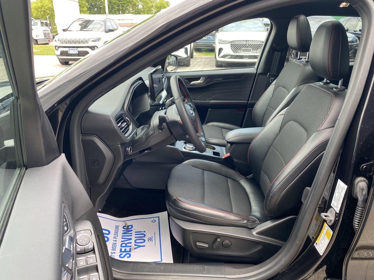 2023 Ford Escape ST-Line Photo