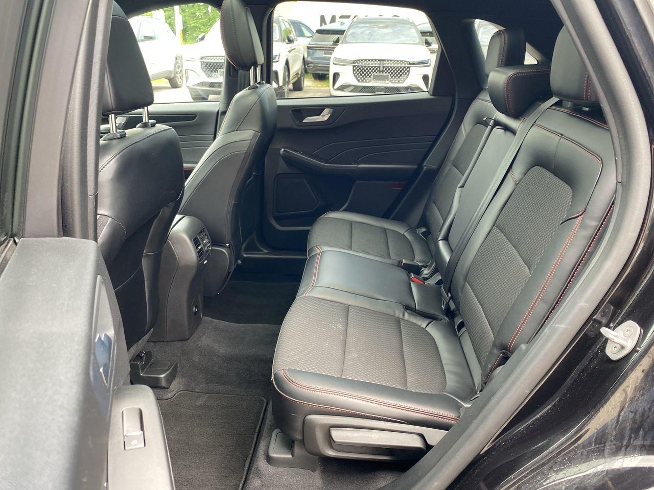 2023 Ford Escape ST-Line Photo