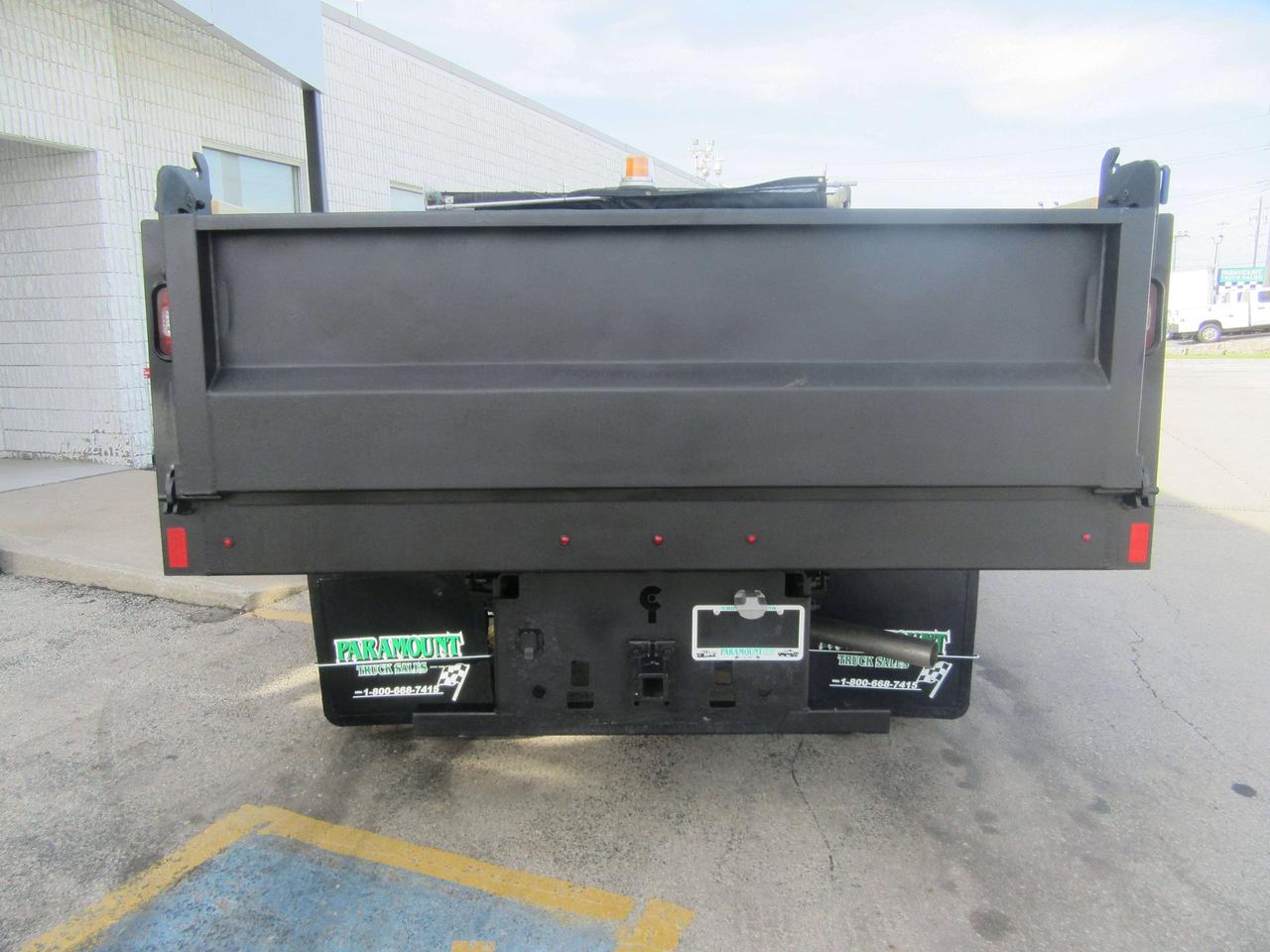 2023 Ford F-550 CREW CAB 4X4 DIESEL WITH 12FT STEEL DUMP BOX Photo3