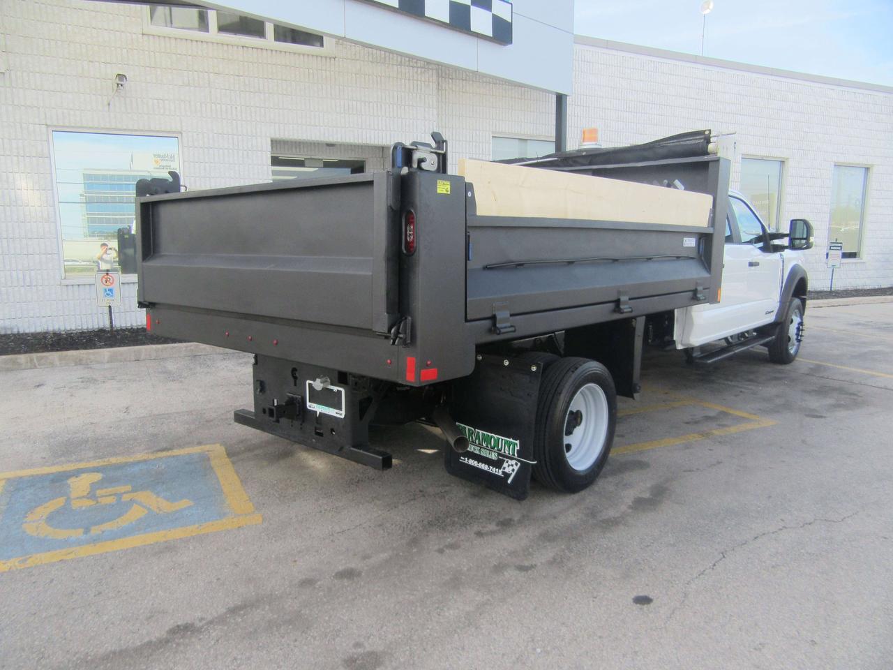 2023 Ford F-550 CREW CAB 4X4 DIESEL WITH 12FT STEEL DUMP BOX Photo