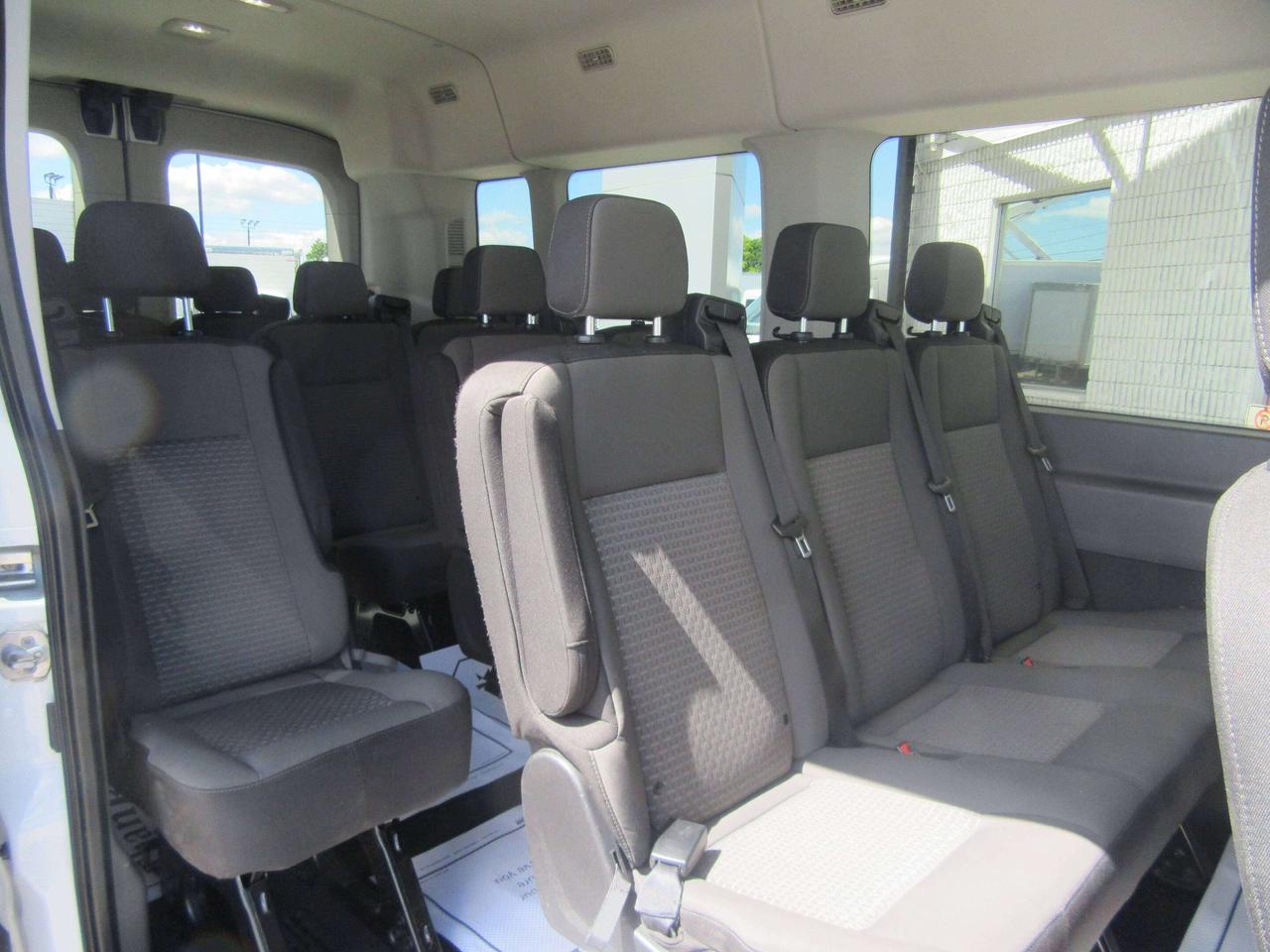 2023 Ford Transit Passenger Wagon T-350 15 PASSENGER VAN XLT Photo2