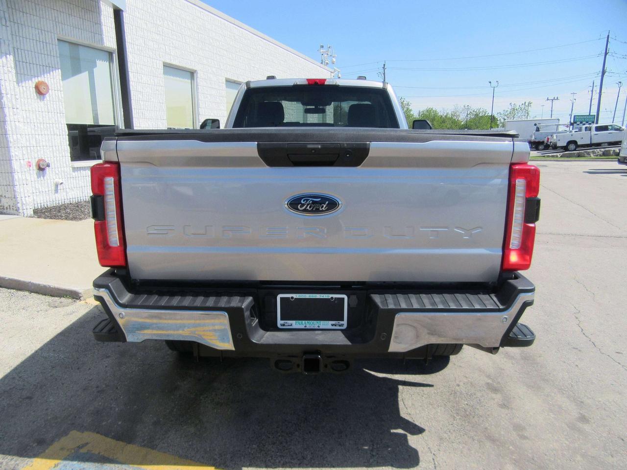 2023 Ford F-350 4X4 REGULAR CAB 8FT  LONG BOX XLT Photo