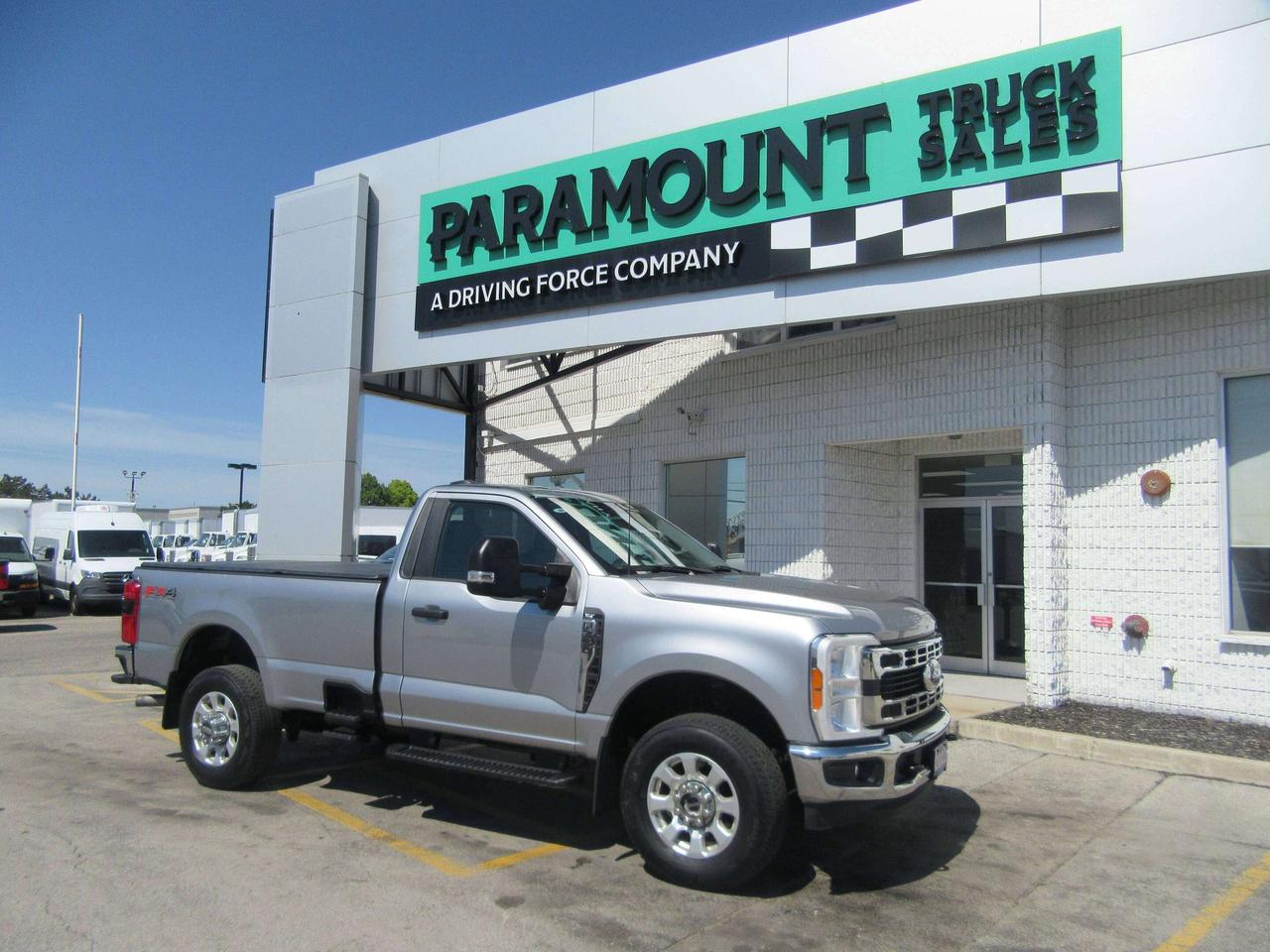 2023 Ford F-350 4X4 REGULAR CAB 8FT  LONG BOX XLT Photo0