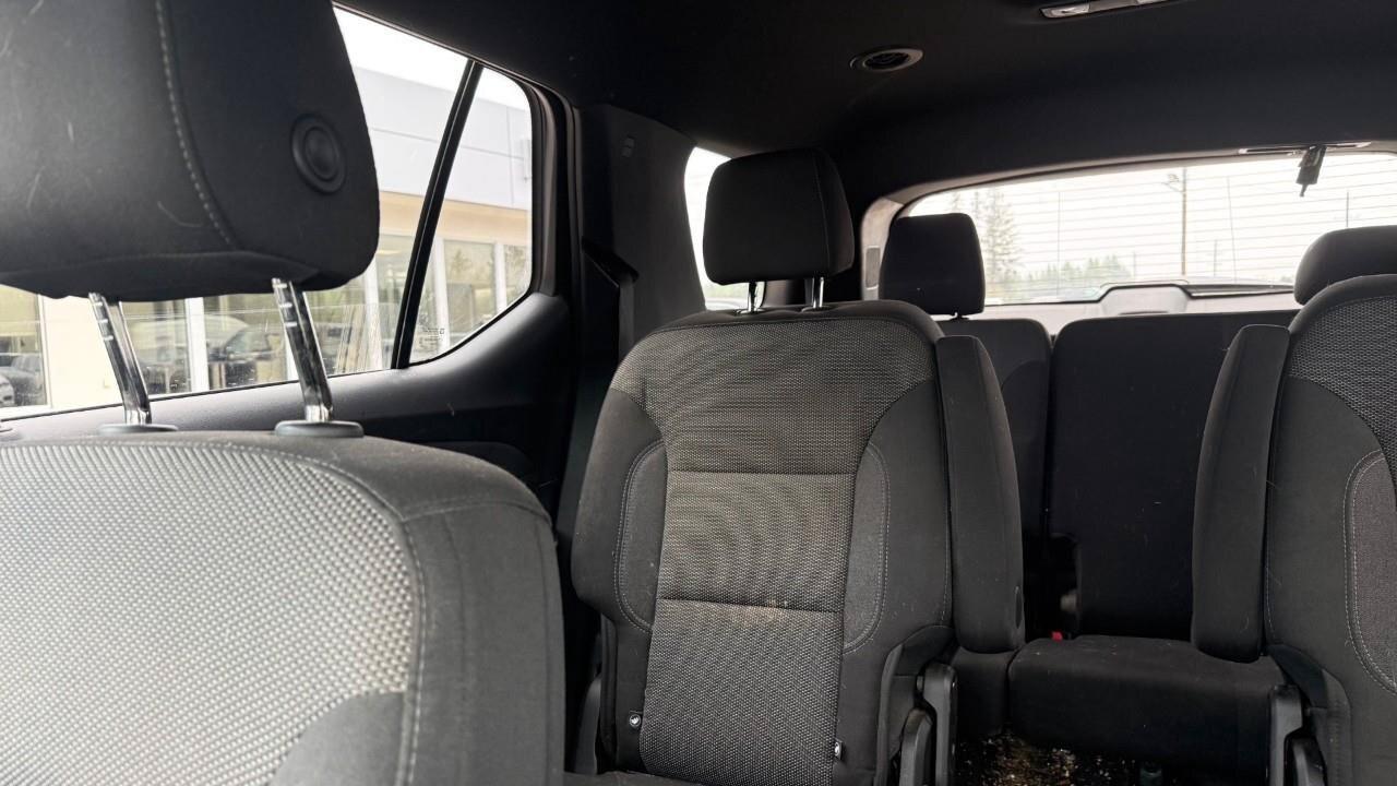 2023 Chevrolet Traverse LT Cloth SUMMER & WINTER TIRES AND WHEELS. ALL WEA Photo