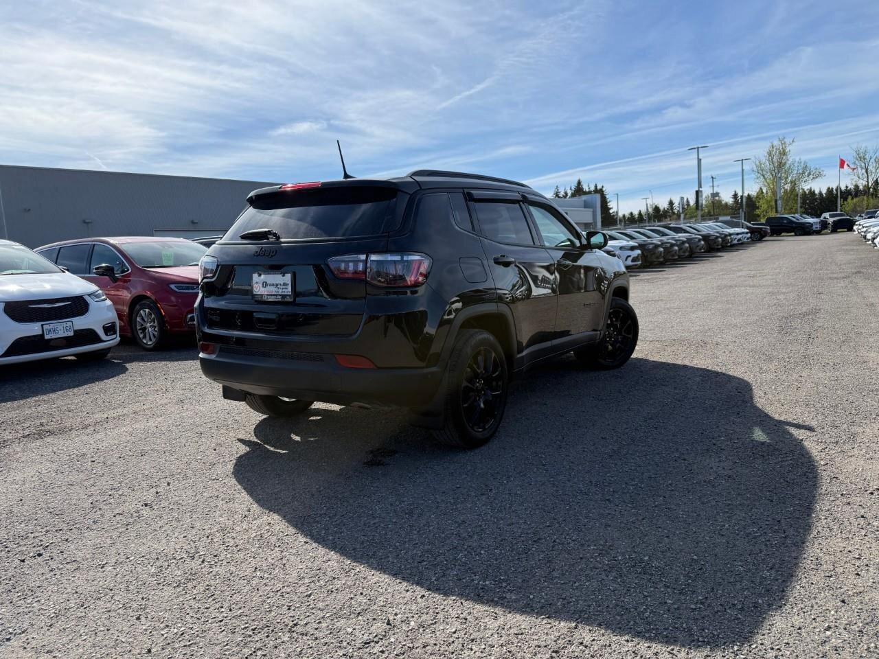 2024 Jeep Compass Altitude 4x4 Photo