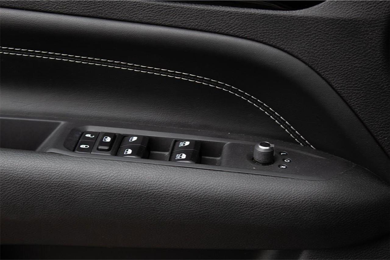 2024 Jeep Compass Altitude 4x4 Photo