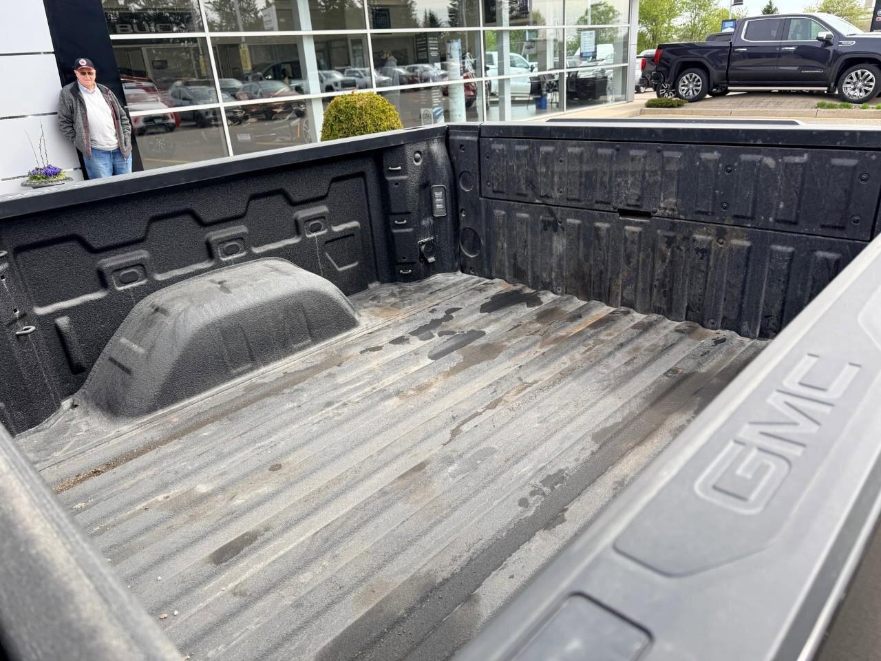 2026 GMC Sierra 1500 4WD Crew Cab 147  Denali Photo