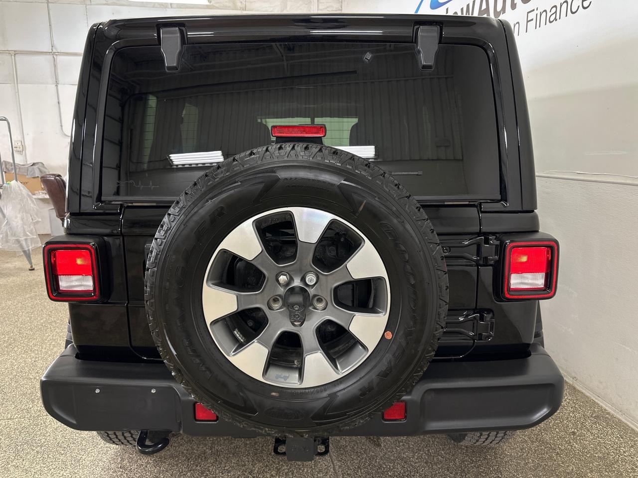 2023 Jeep Wrangler Sahara Photo
