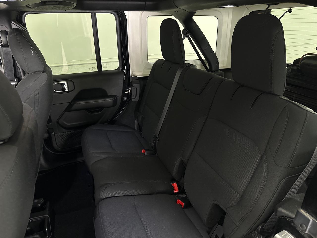 2023 Jeep Wrangler Sahara Photo