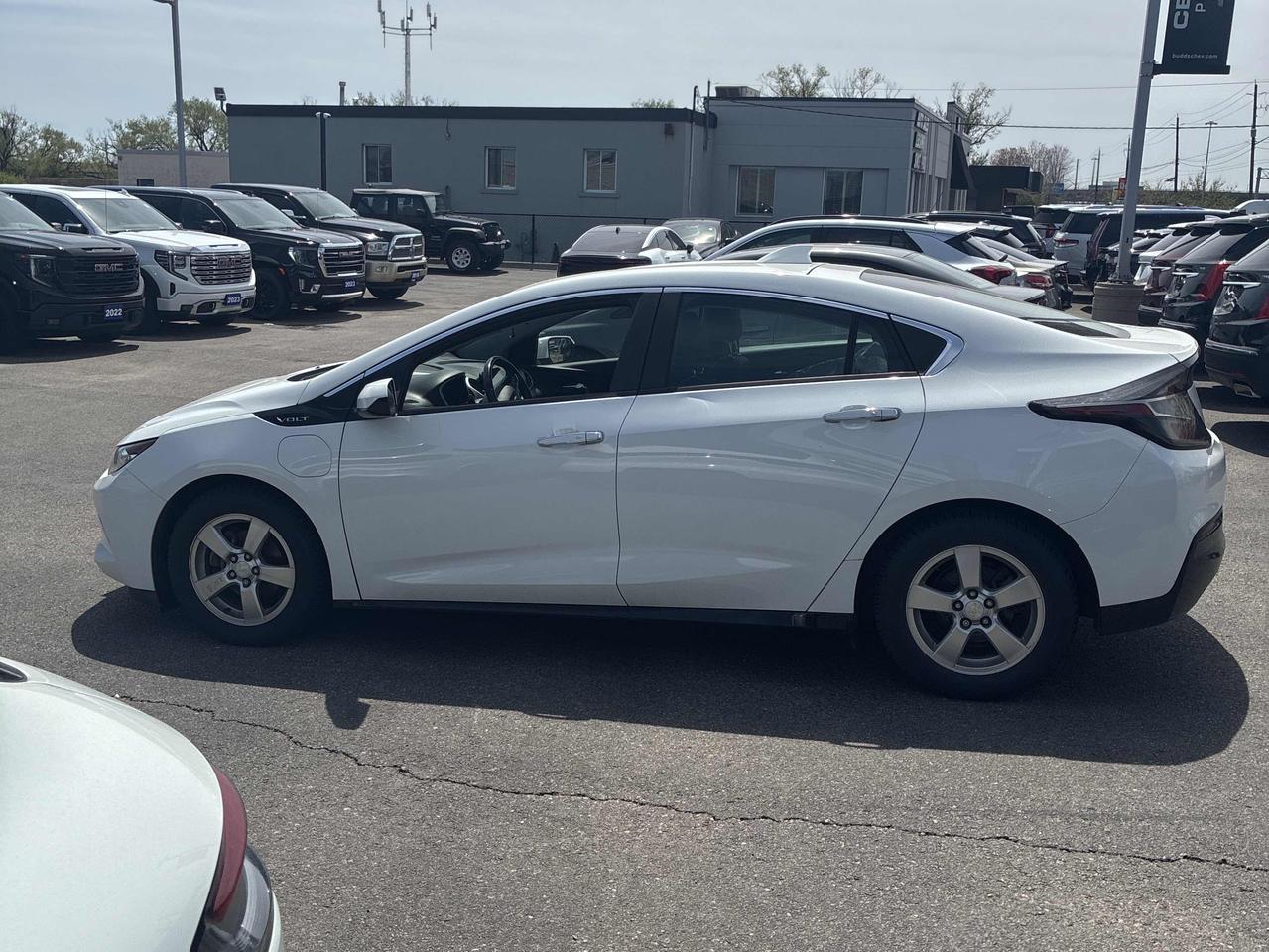 2018 Chevrolet Volt LT | CarPlay | Cam | 1 Owner | GM Serviced & More! Photo16