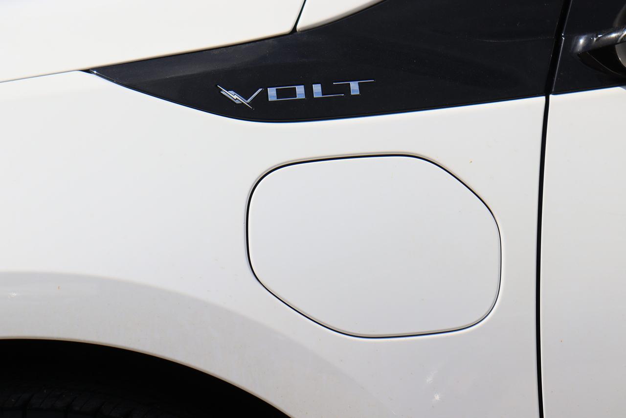 2018 Chevrolet Volt LT | CarPlay | Cam | 1 Owner | GM Serviced & More! Photo67