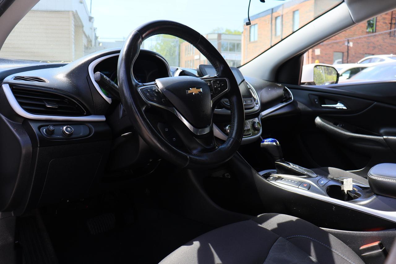 2018 Chevrolet Volt LT | CarPlay | Cam | 1 Owner | GM Serviced & More! Photo