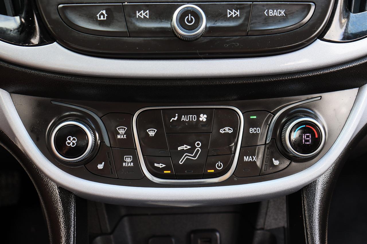 2018 Chevrolet Volt LT | CarPlay | Cam | 1 Owner | GM Serviced & More! Photo63