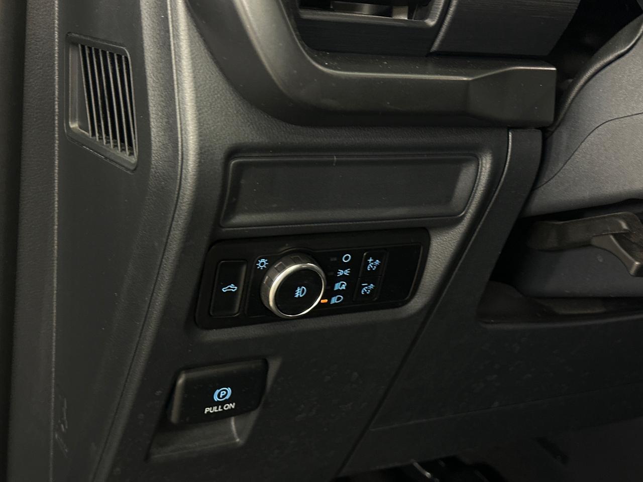 2024 Ford F-150 XLT Photo