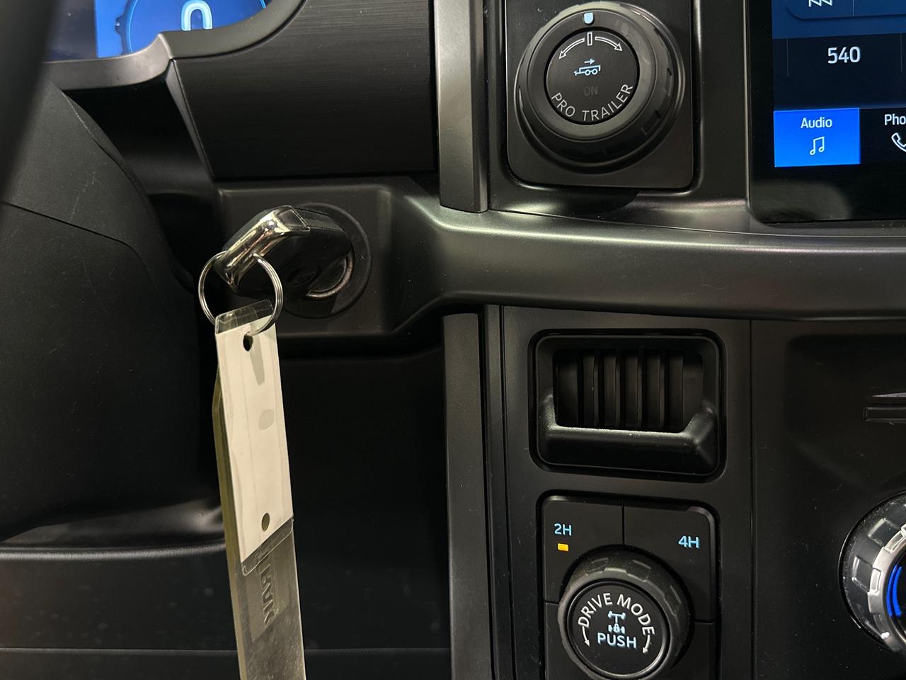 2024 Ford F-150 XLT Photo