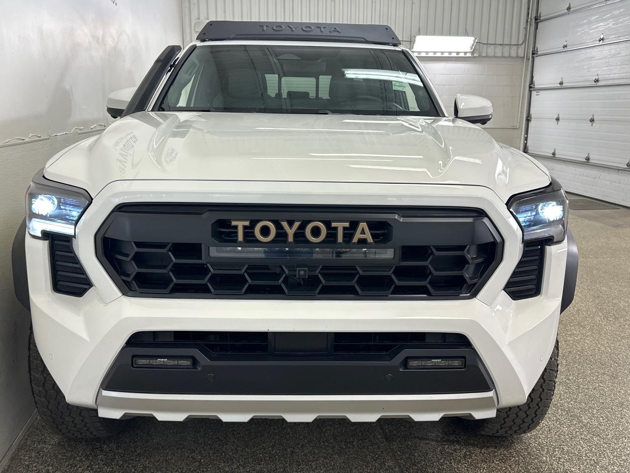2025 Toyota TACOMA HYBRID Trail Photo