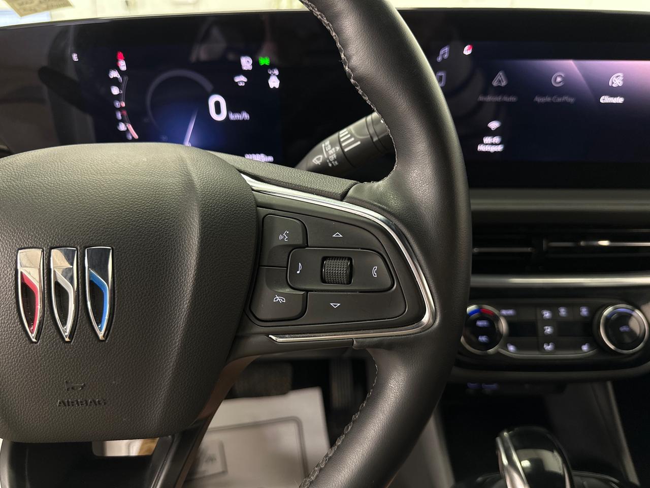2024 Buick Envista Sport Touring Photo