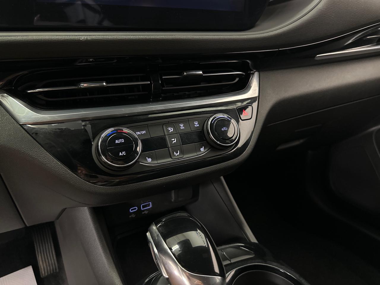 2024 Buick Envista Sport Touring Photo