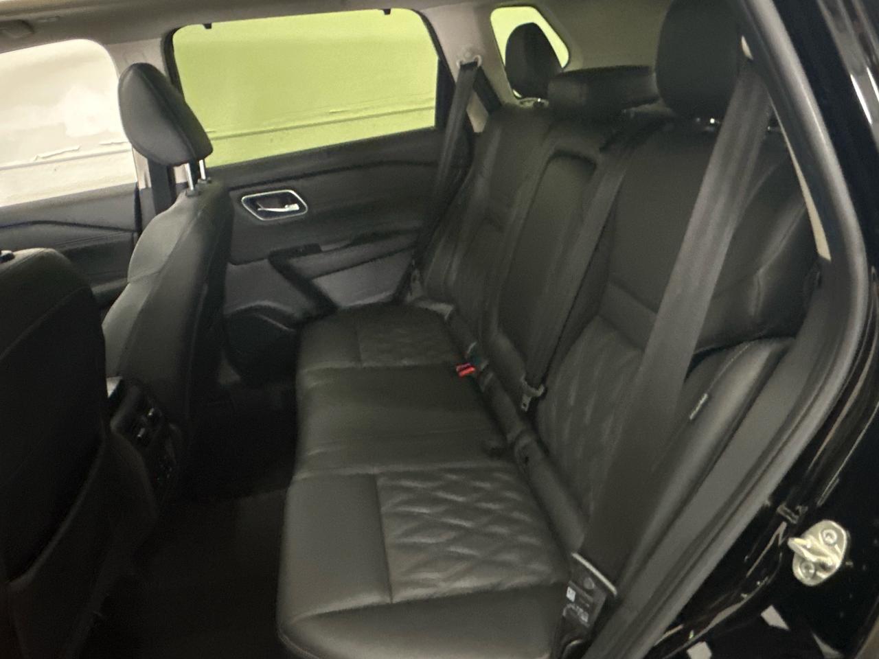2024 Nissan Rogue Platinum Photo