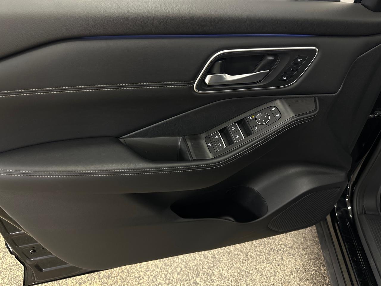2024 Nissan Rogue Platinum Photo