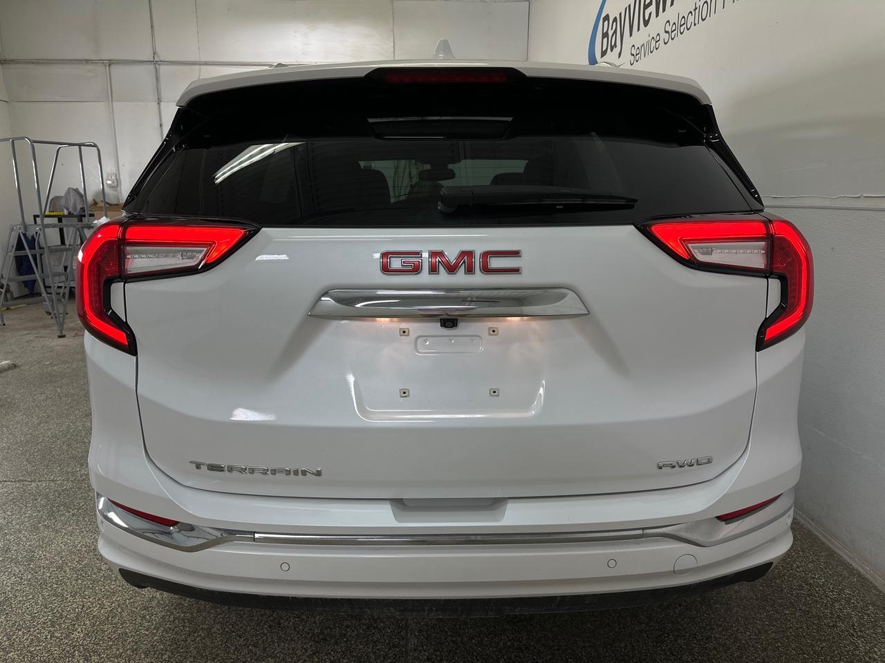 2024 GMC Terrain Denali Photo