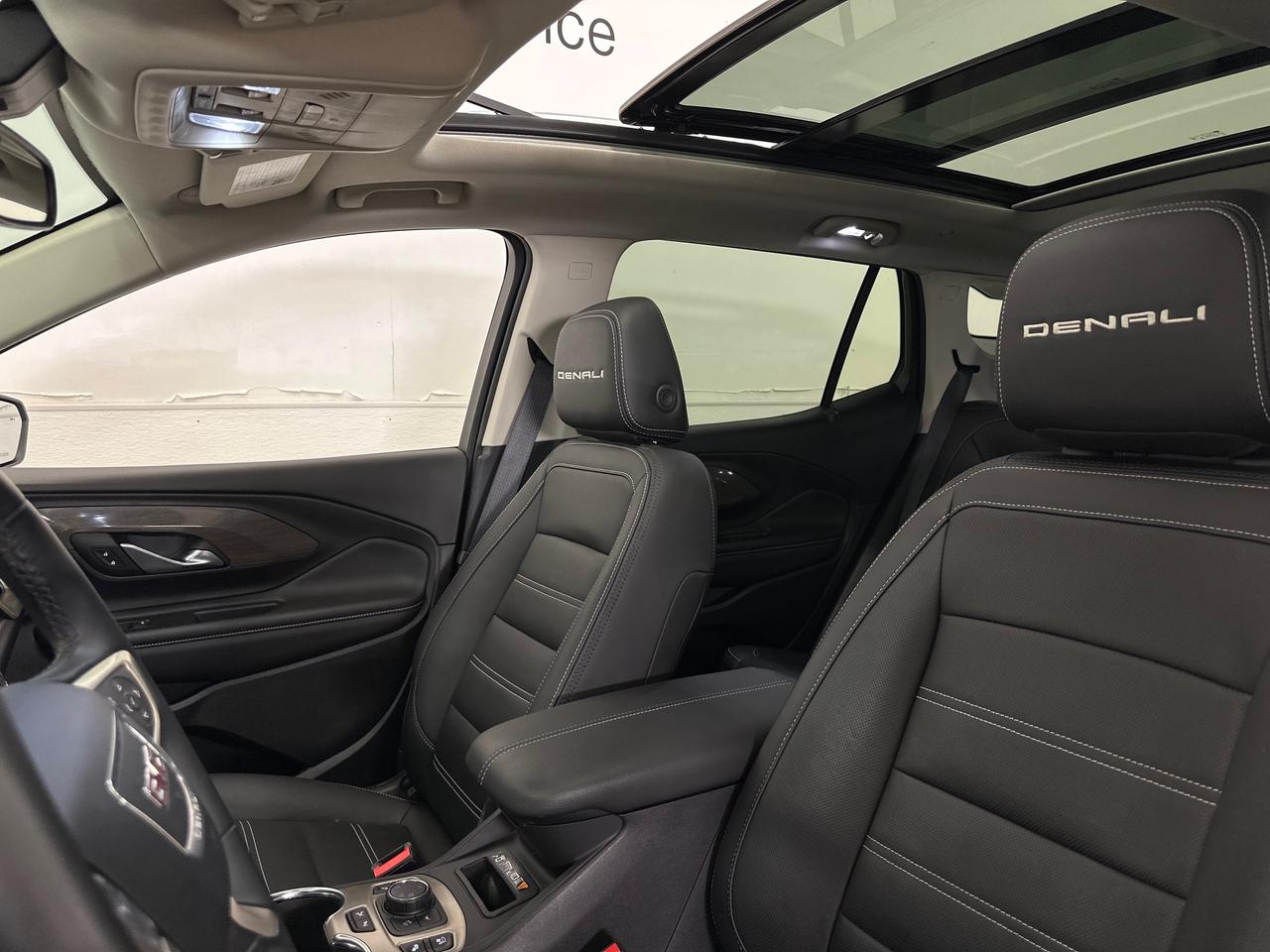 2024 GMC Terrain Denali Photo