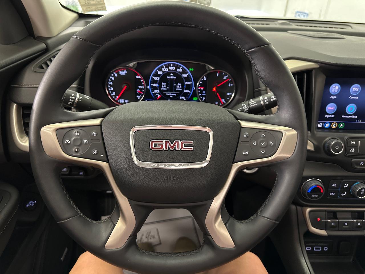 2024 GMC Terrain Denali Photo