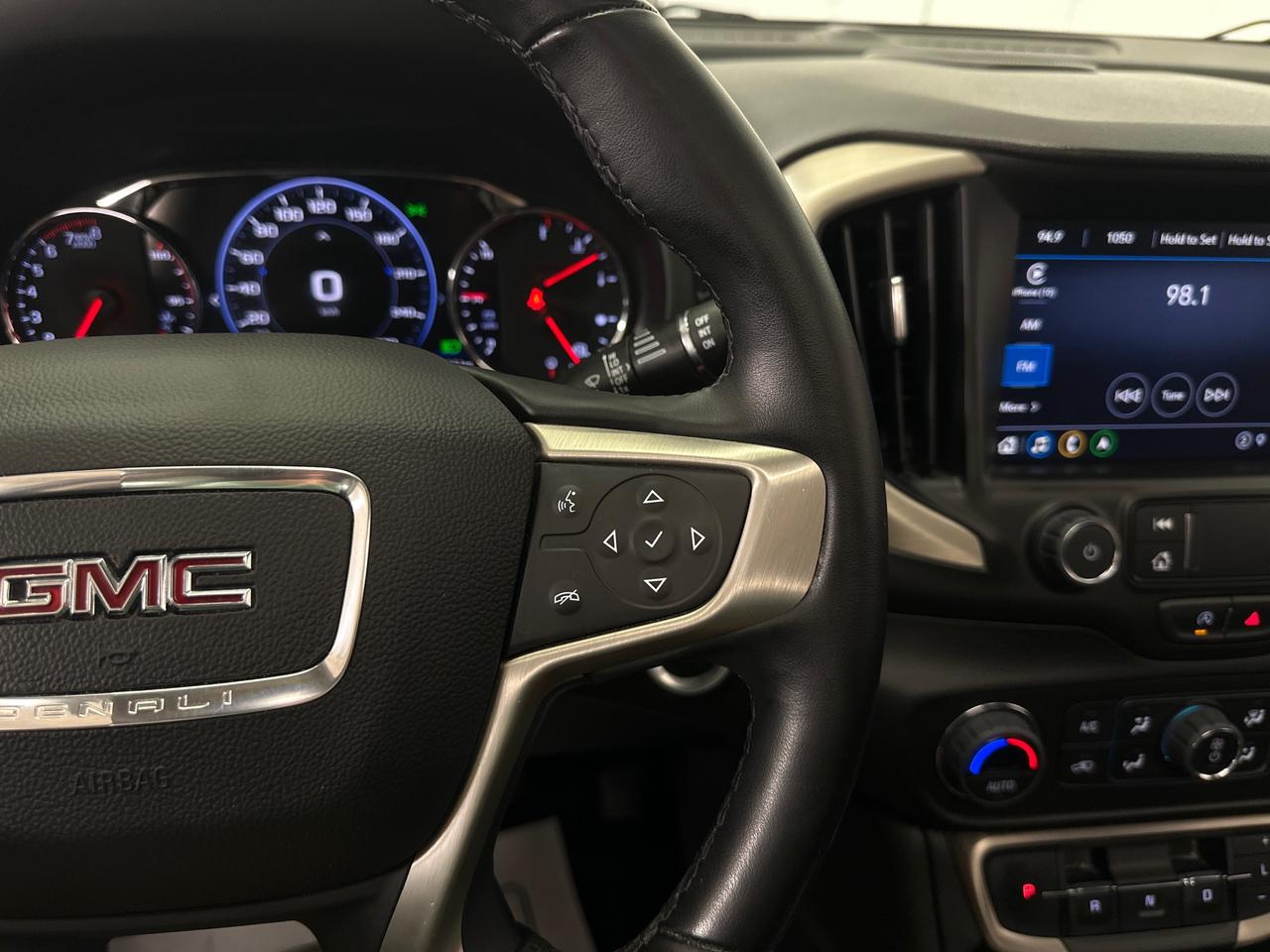 2024 GMC Terrain Denali Photo
