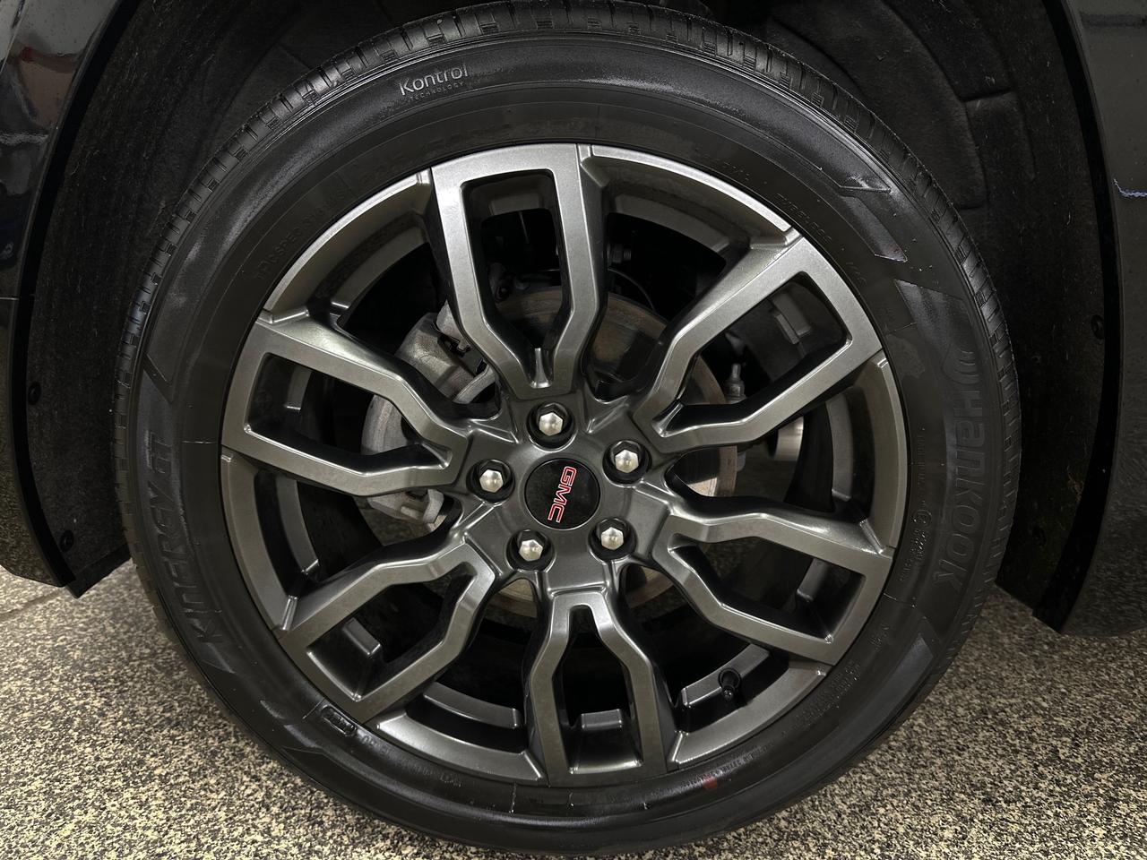 2024 GMC Terrain Denali Photo