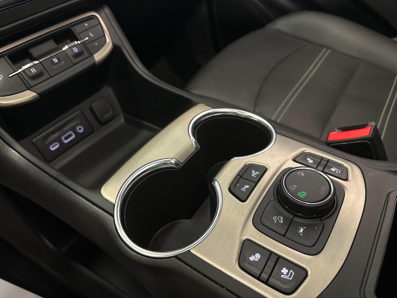 2024 GMC Terrain Denali - AWD/LEATHER/NAV/PANOROOF/OFF 1 OWNER LEASE! Photo