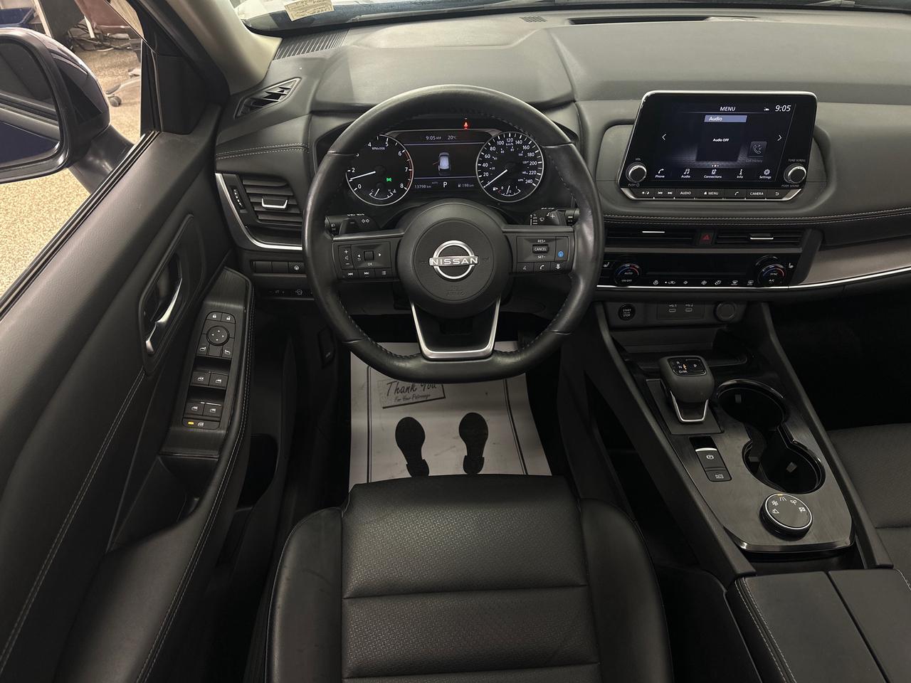 2024 Nissan Rogue SV MOONROOF Photo