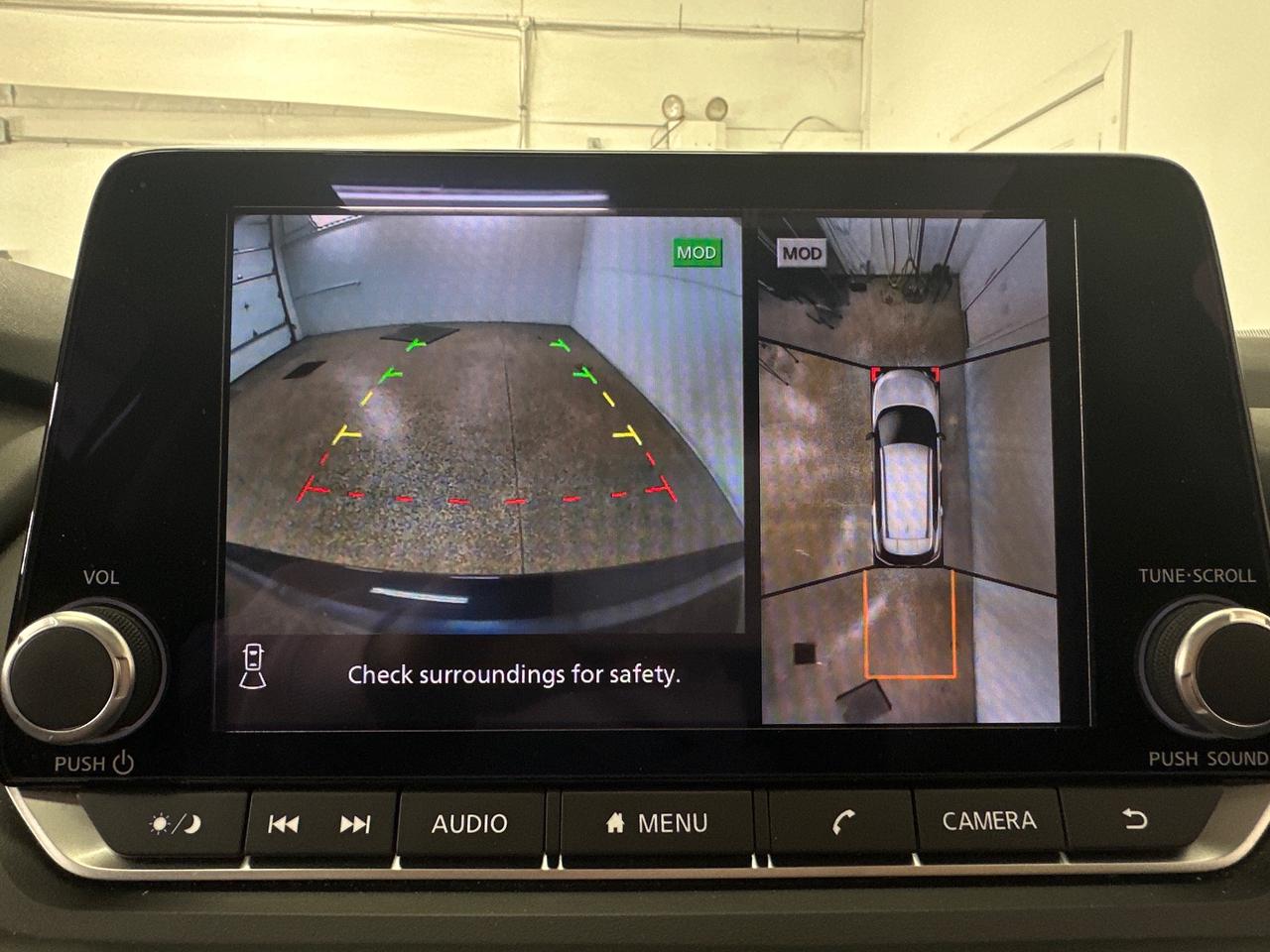 2024 Nissan Rogue SV MOONROOF Photo
