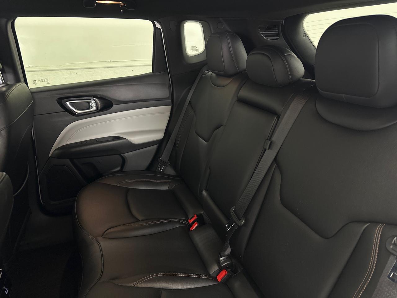 2024 Jeep Compass LIMITED Photo