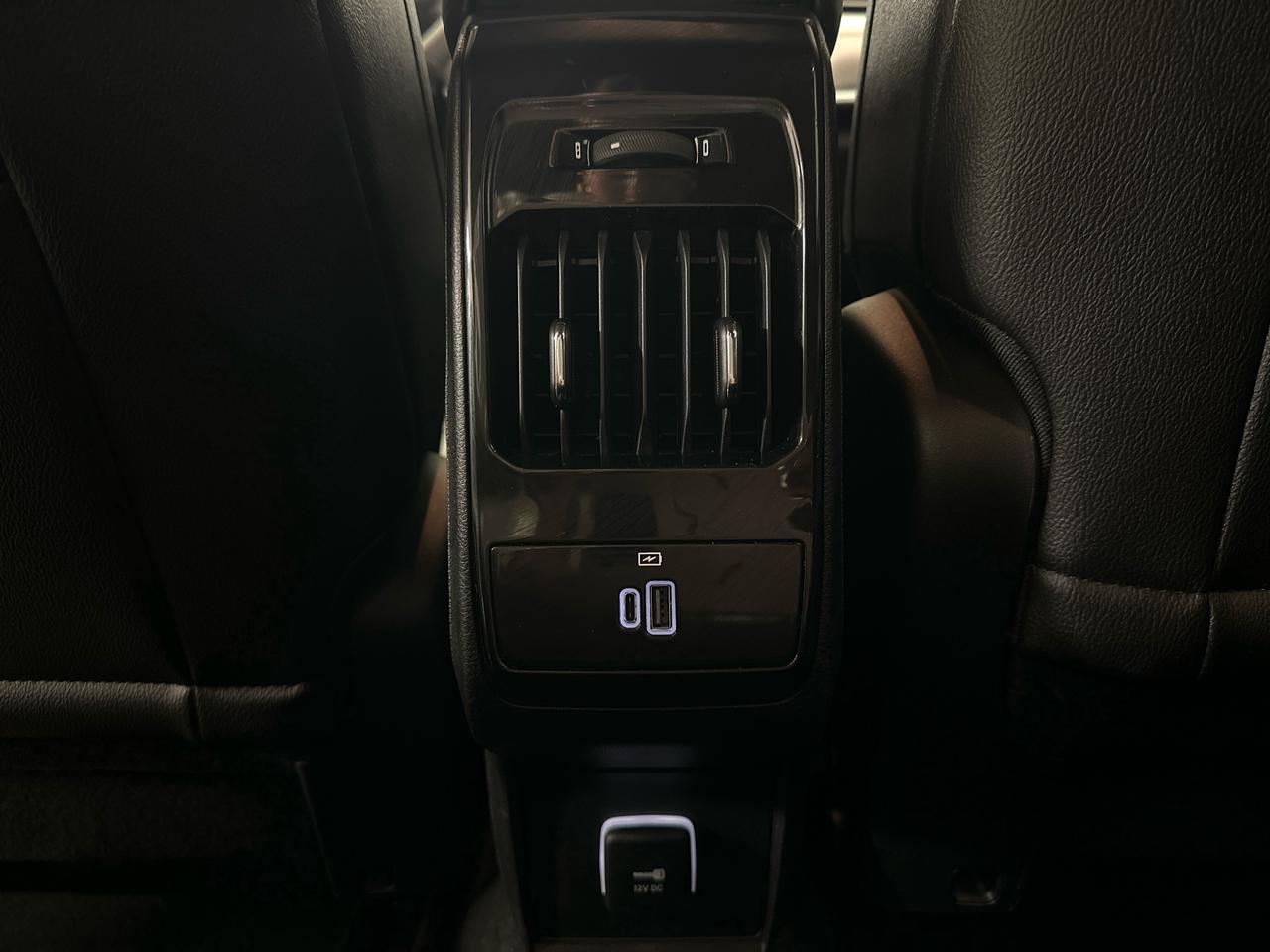 2024 Jeep Compass LIMITED Photo