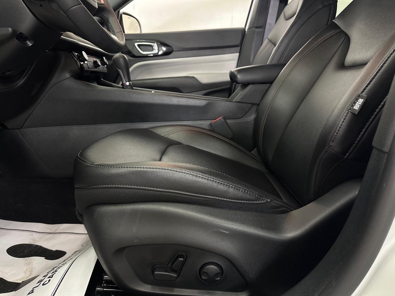 2024 Jeep Compass LIMITED Photo