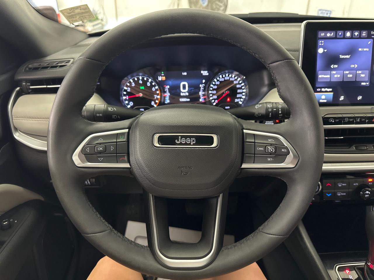 2024 Jeep Compass LIMITED Photo