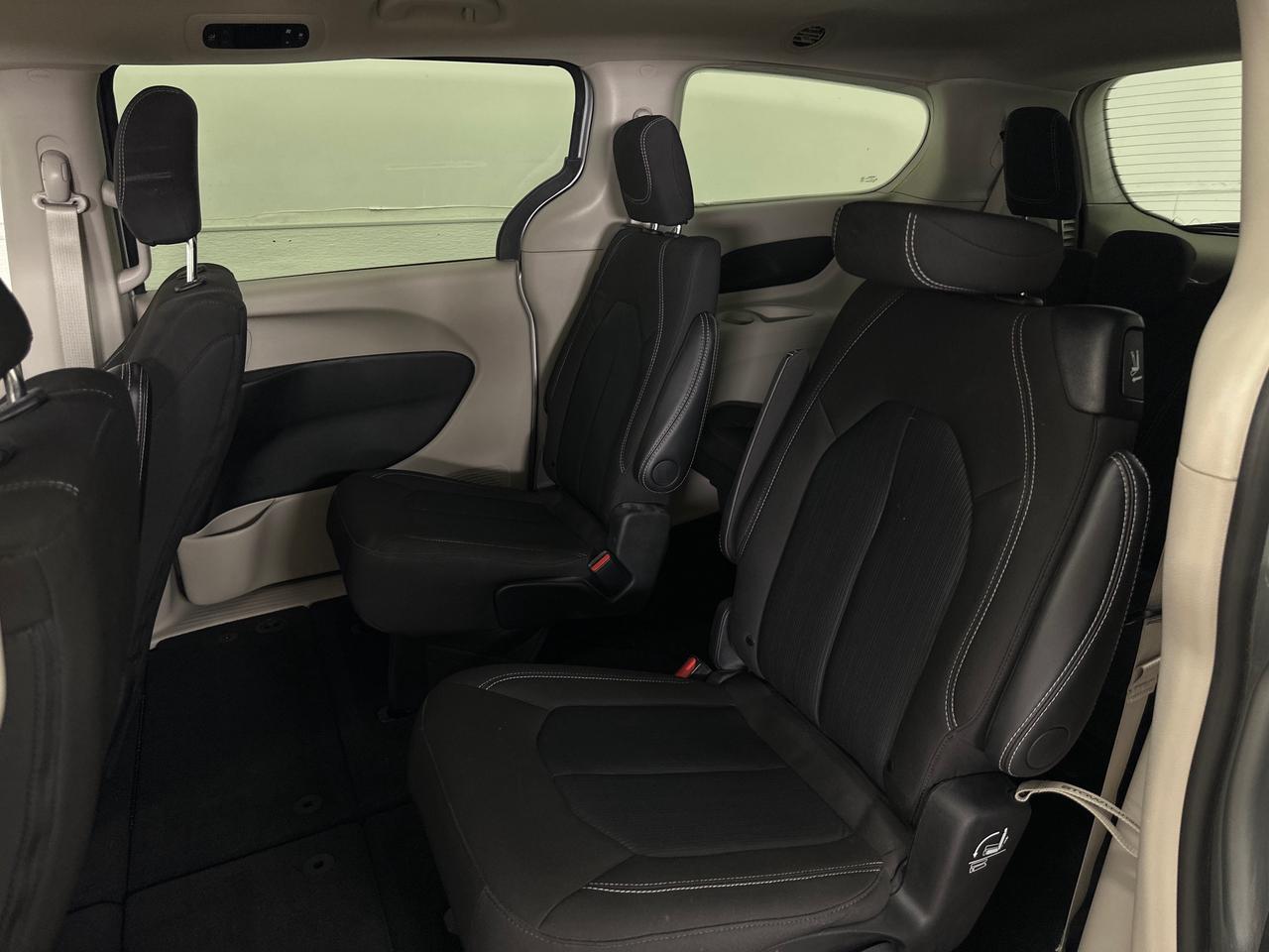 2024 Dodge Grand Caravan SXT Photo