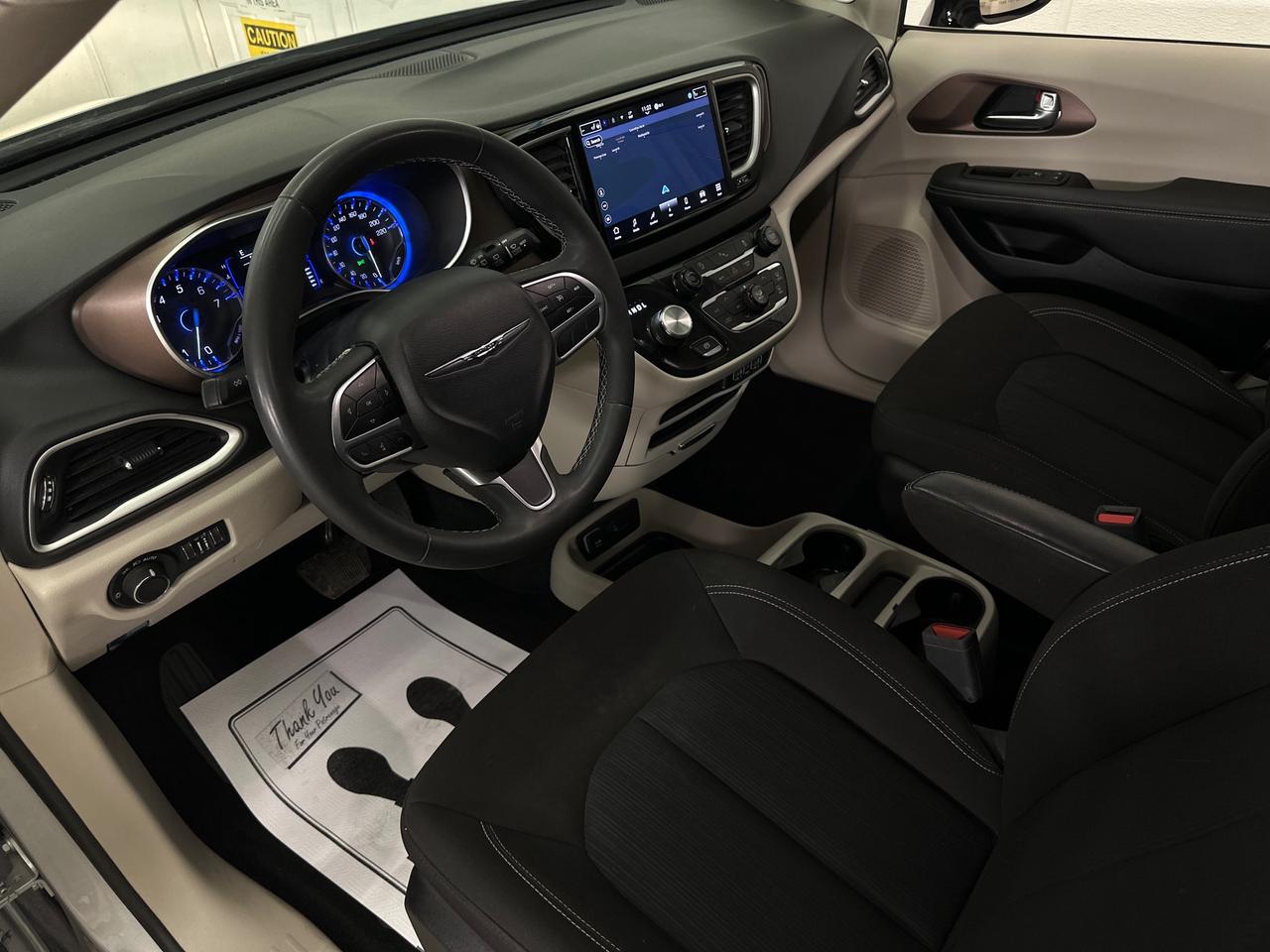 2024 Dodge Grand Caravan SXT Photo