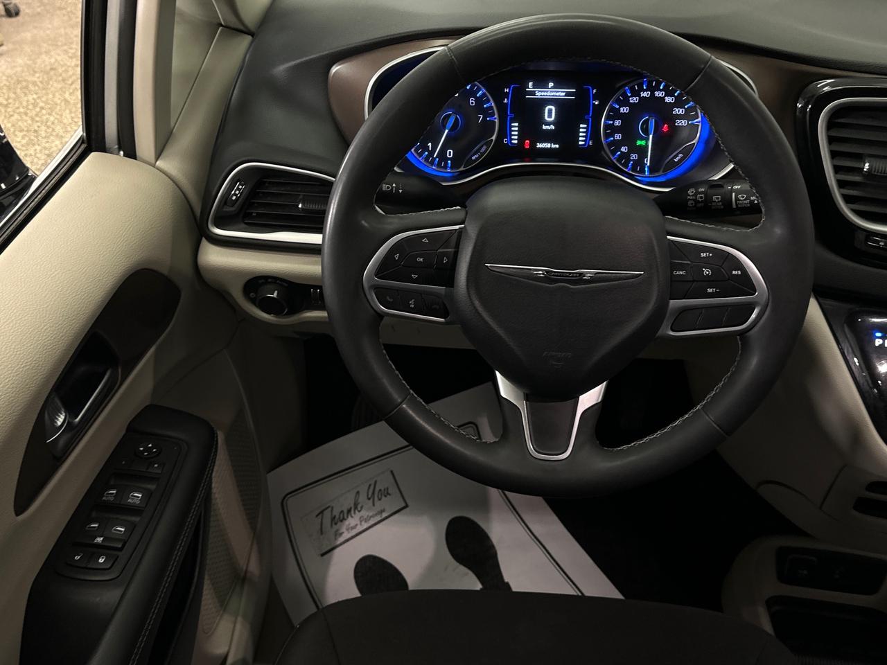 2024 Dodge Grand Caravan SXT Photo