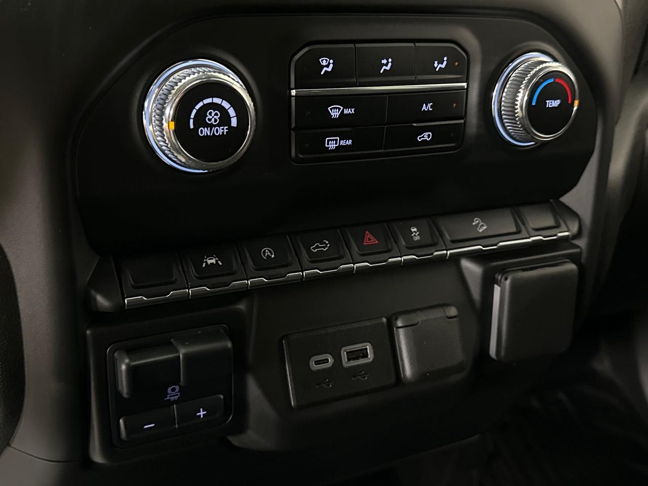 2024 GMC Sierra 1500 PRO Photo