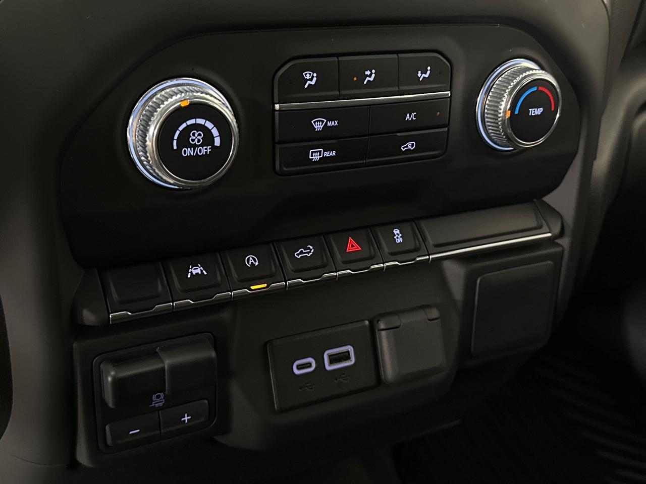 2024 GMC Sierra 1500 PRO Photo