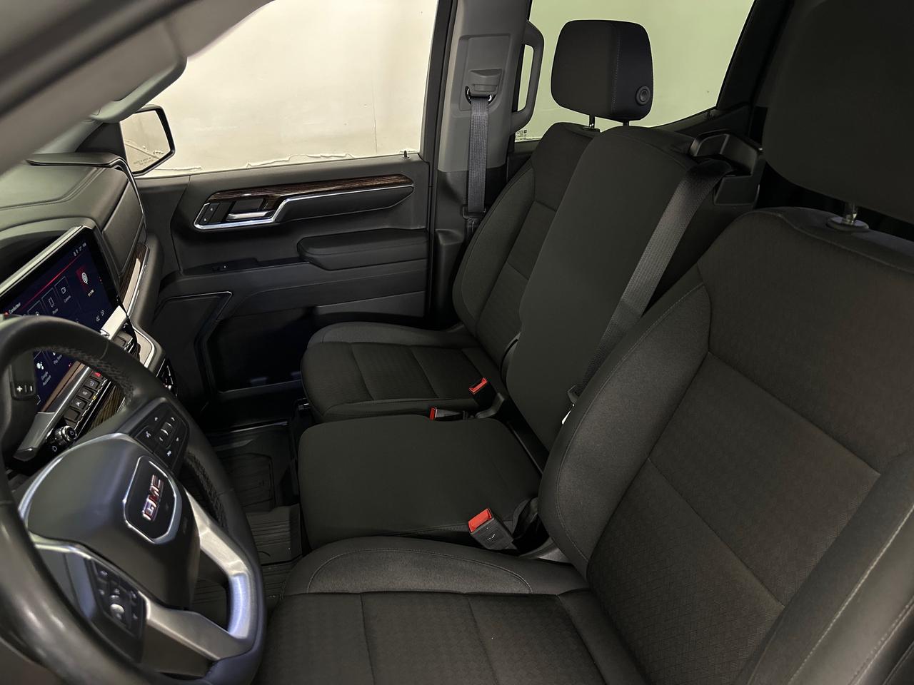 2024 GMC Sierra 1500 ELEVATION Photo
