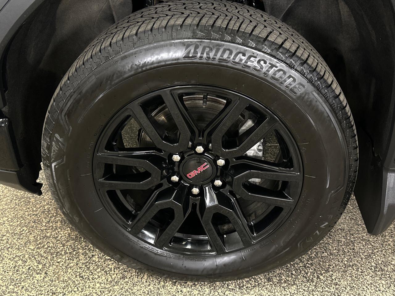 2024 GMC Sierra 1500 ELEVATION Photo