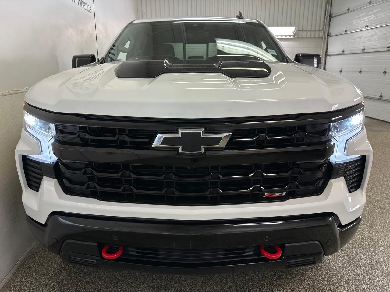 2024 Chevrolet Silverado 1500 LT Trail Boss Photo