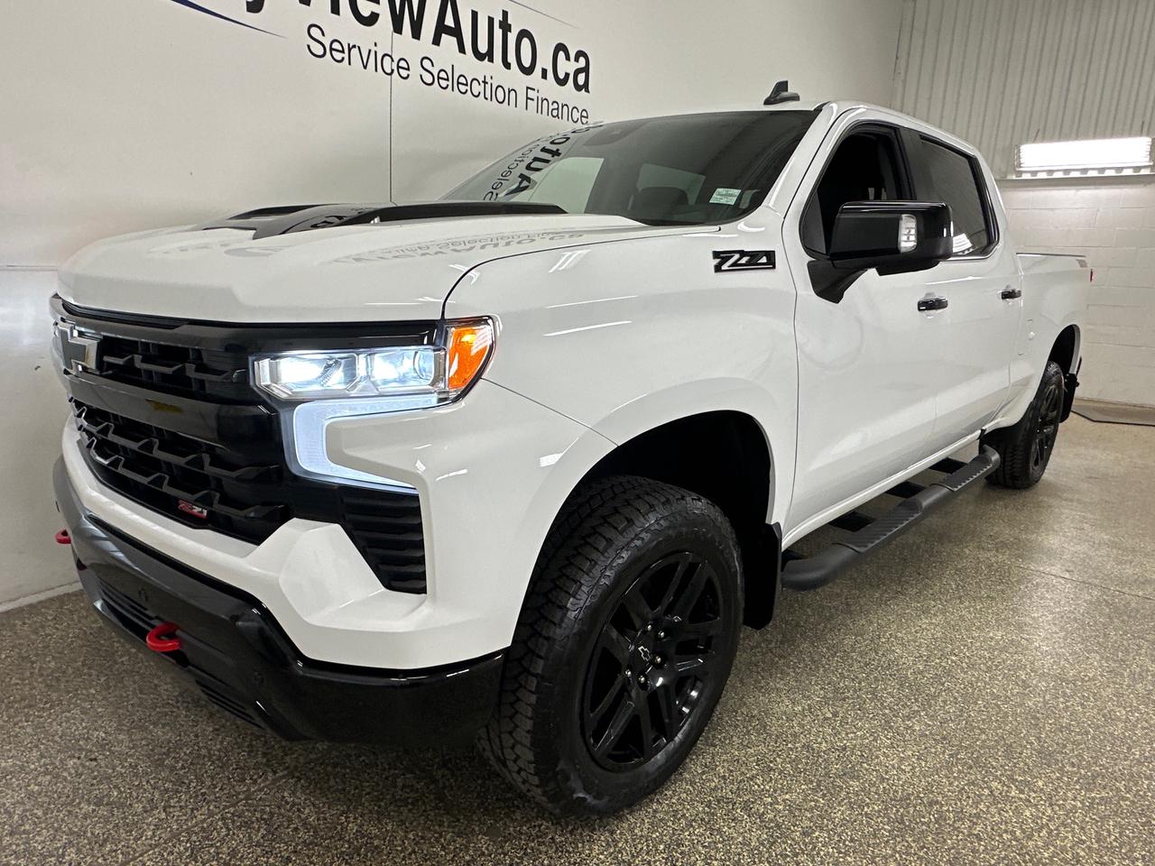 2024 Chevrolet Silverado 1500 LT Trail Boss Photo2